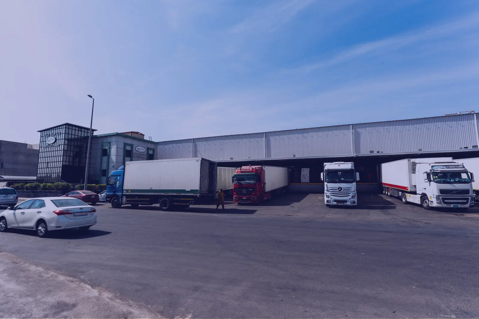 شواحن حاويات التبريد المتنقلة